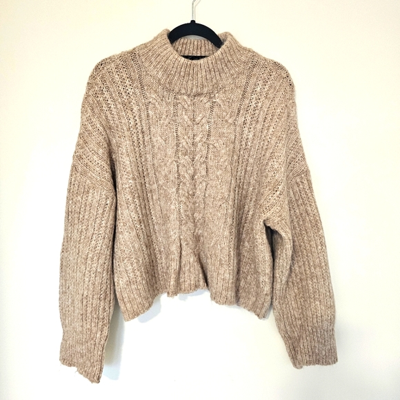 Dynamite Cozy Sweater - Picture 1 of 5